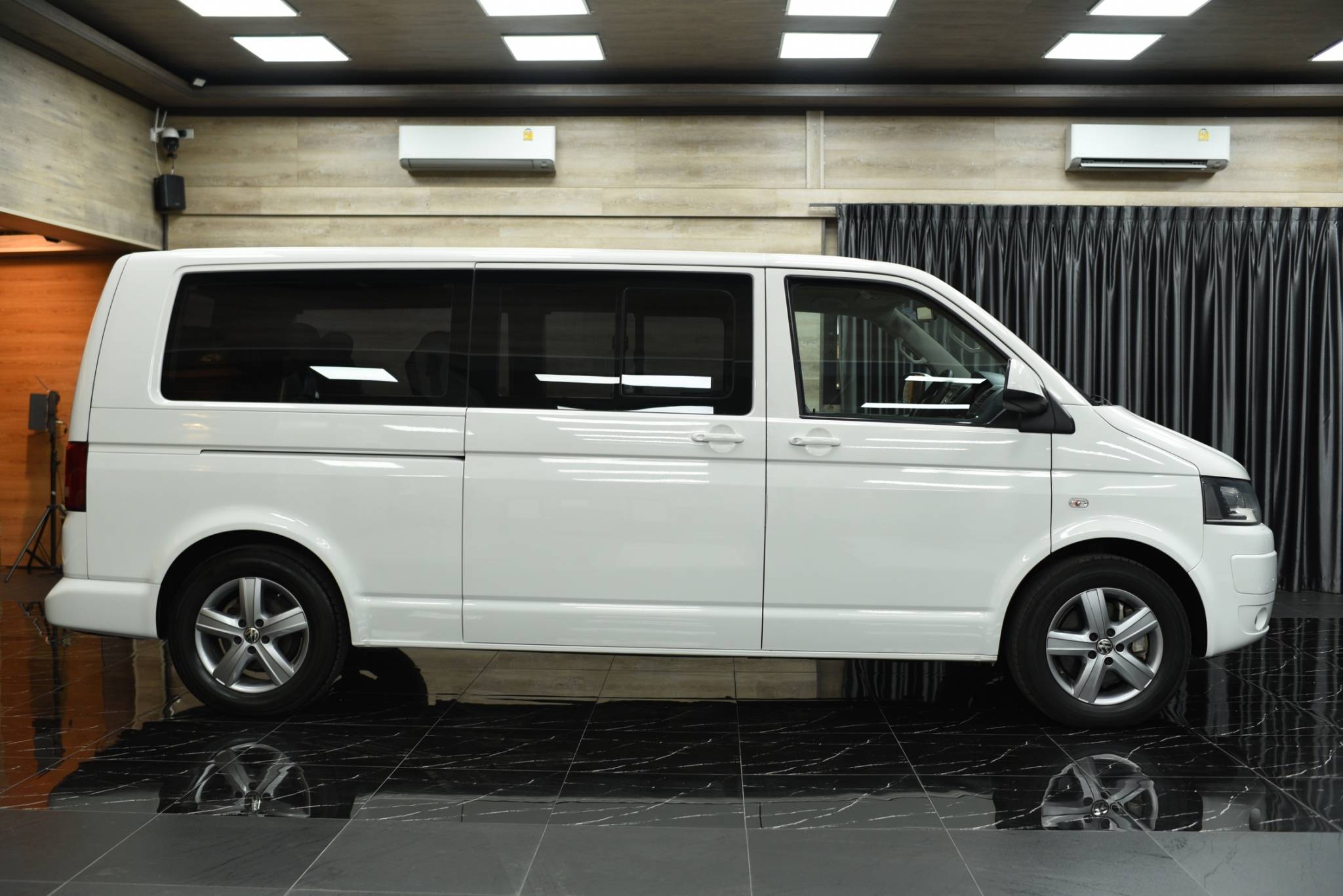2014 Volksawagen Caravelle 2.0TDi Facelift 11 ที่นังแท้ - Image 16