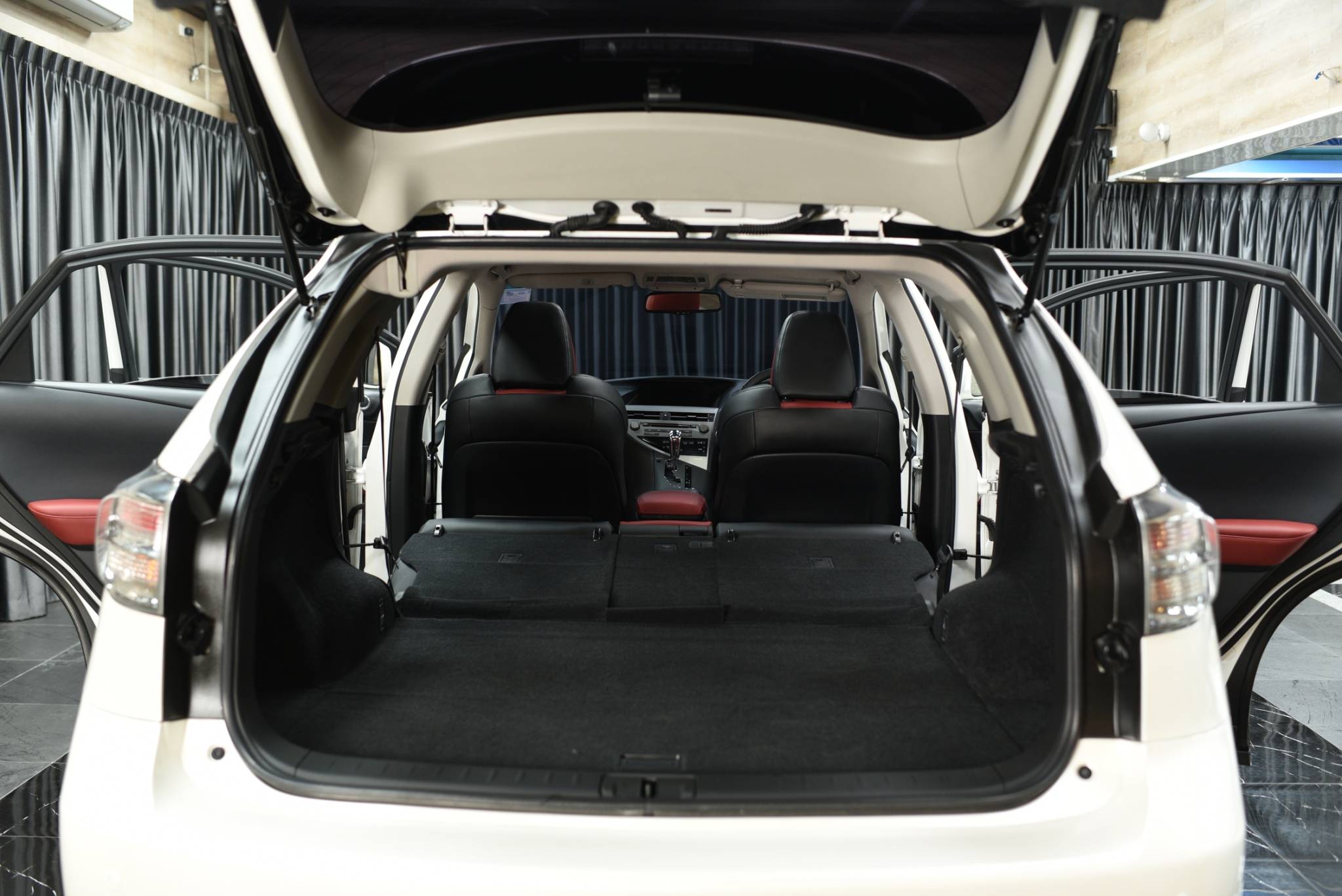 2011 Lexus RX270 Sunroof เบาะ F sport หนัง nappa - Image 3