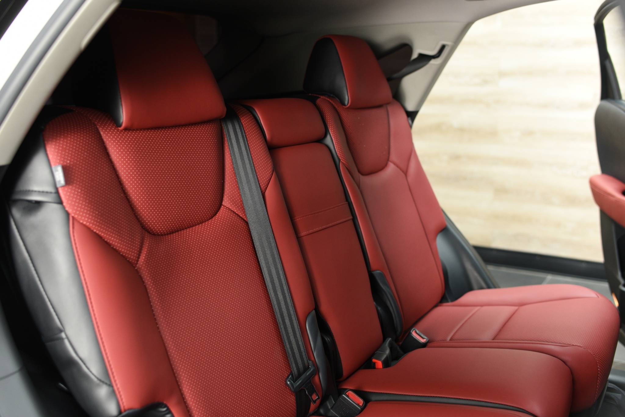 2011 Lexus RX270 Sunroof เบาะ F sport หนัง nappa - Image 4
