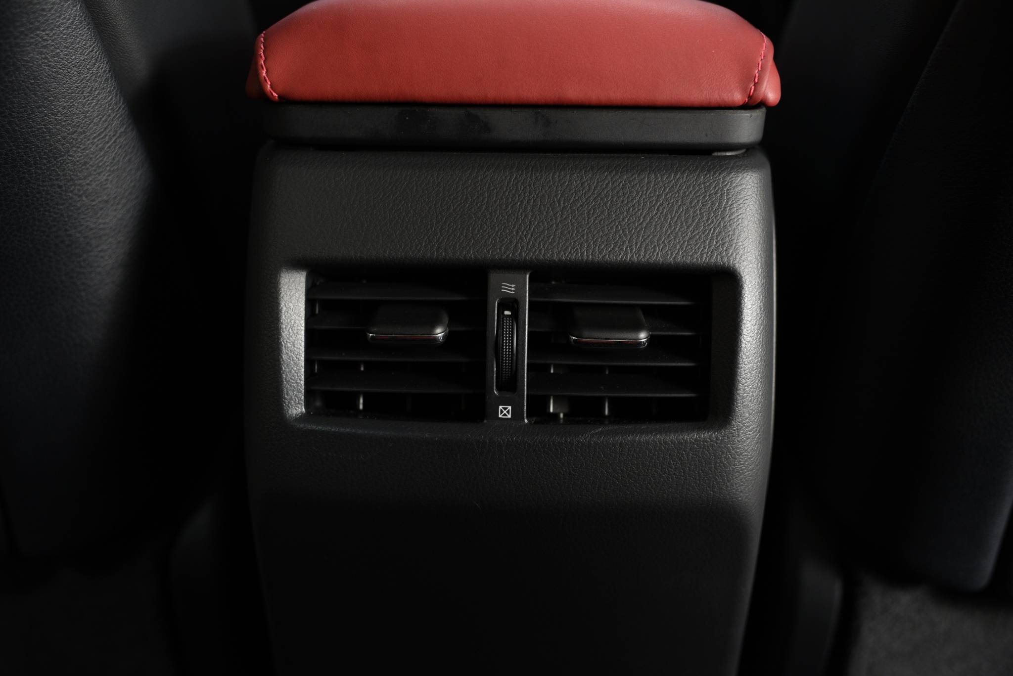 2011 Lexus RX270 Sunroof เบาะ F sport หนัง nappa - Image 5