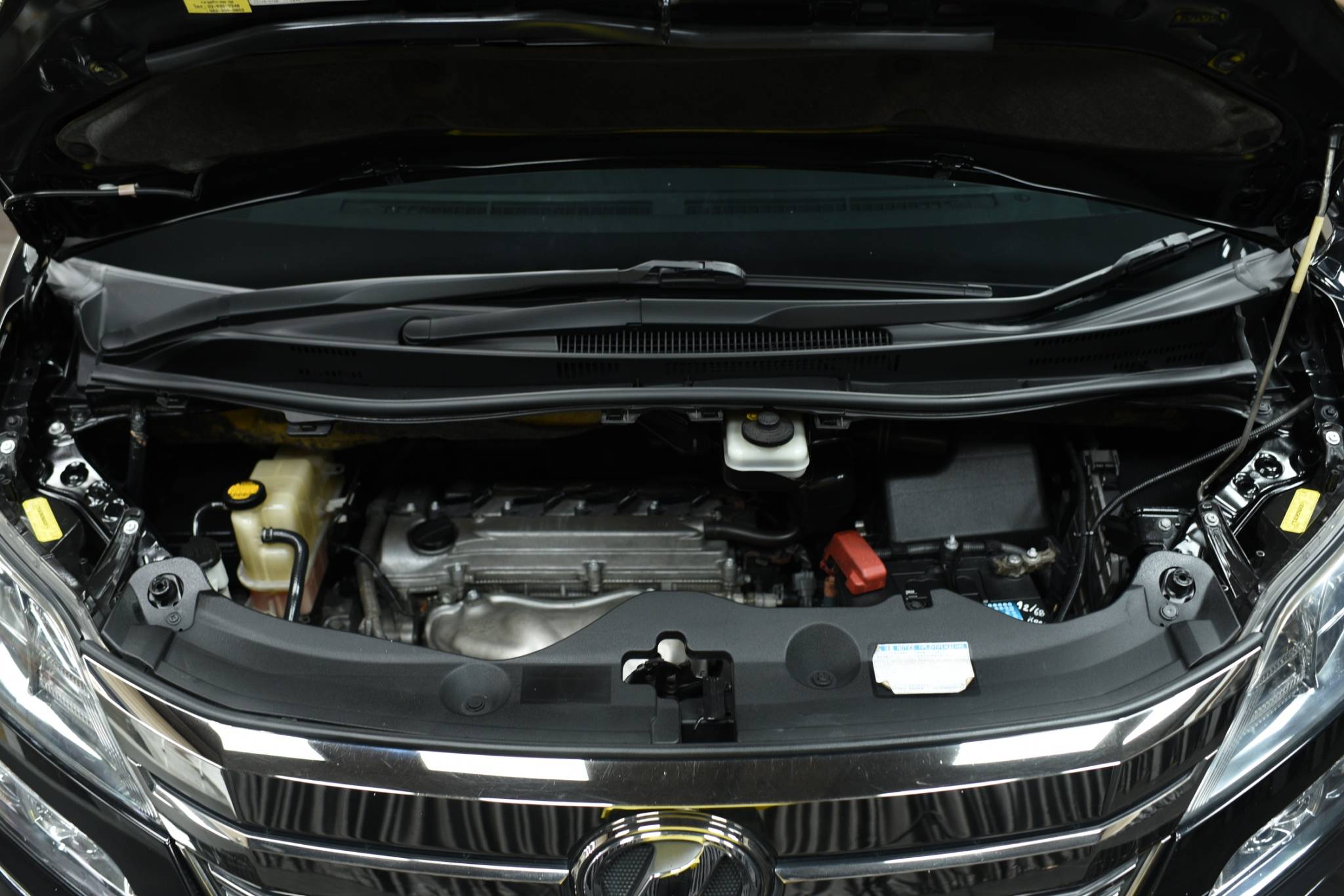2014 Toyota Vellfire 2.4 ZG - Image 15
