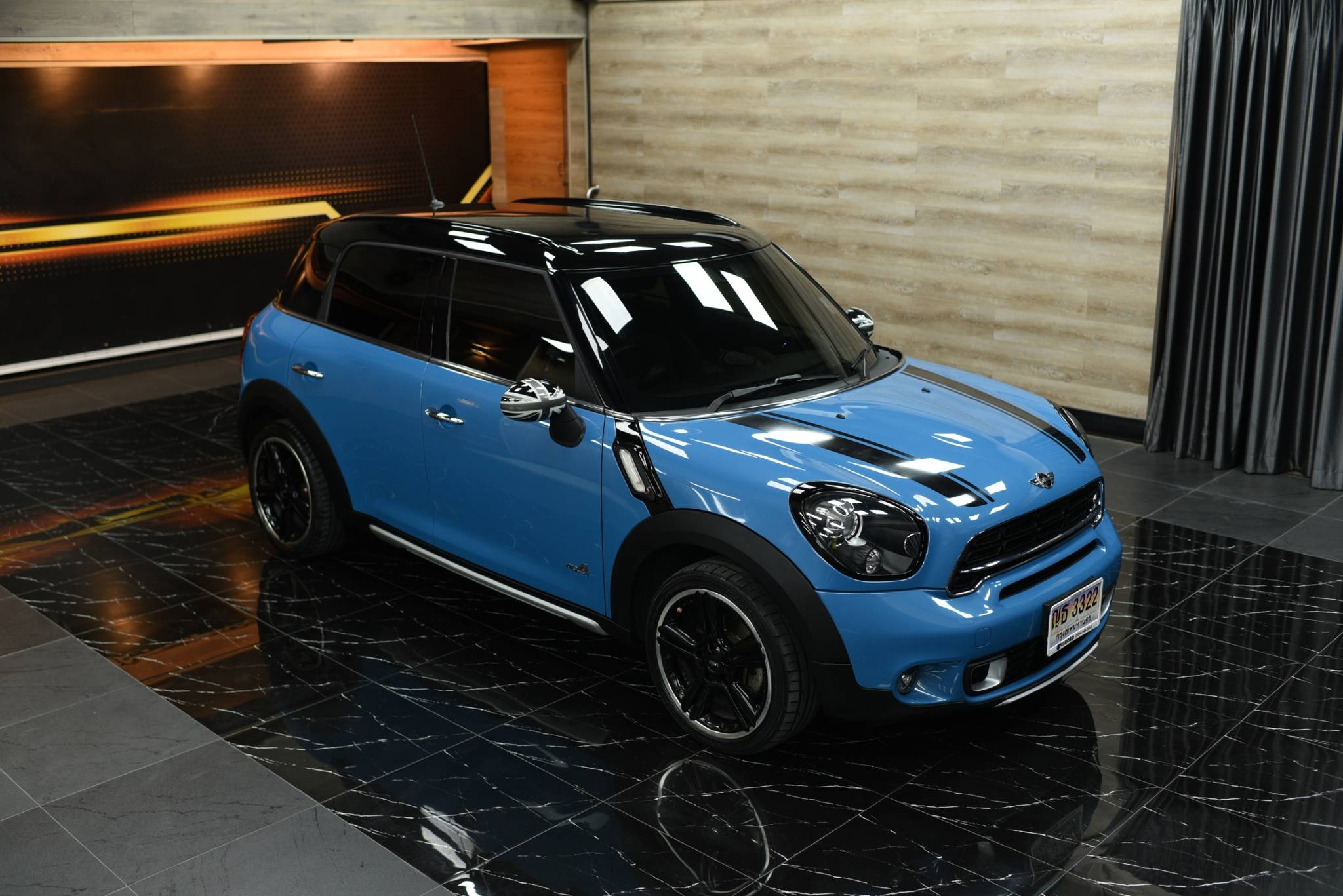 2017 Mini Cooper SD All4 Countryman - Image 4
