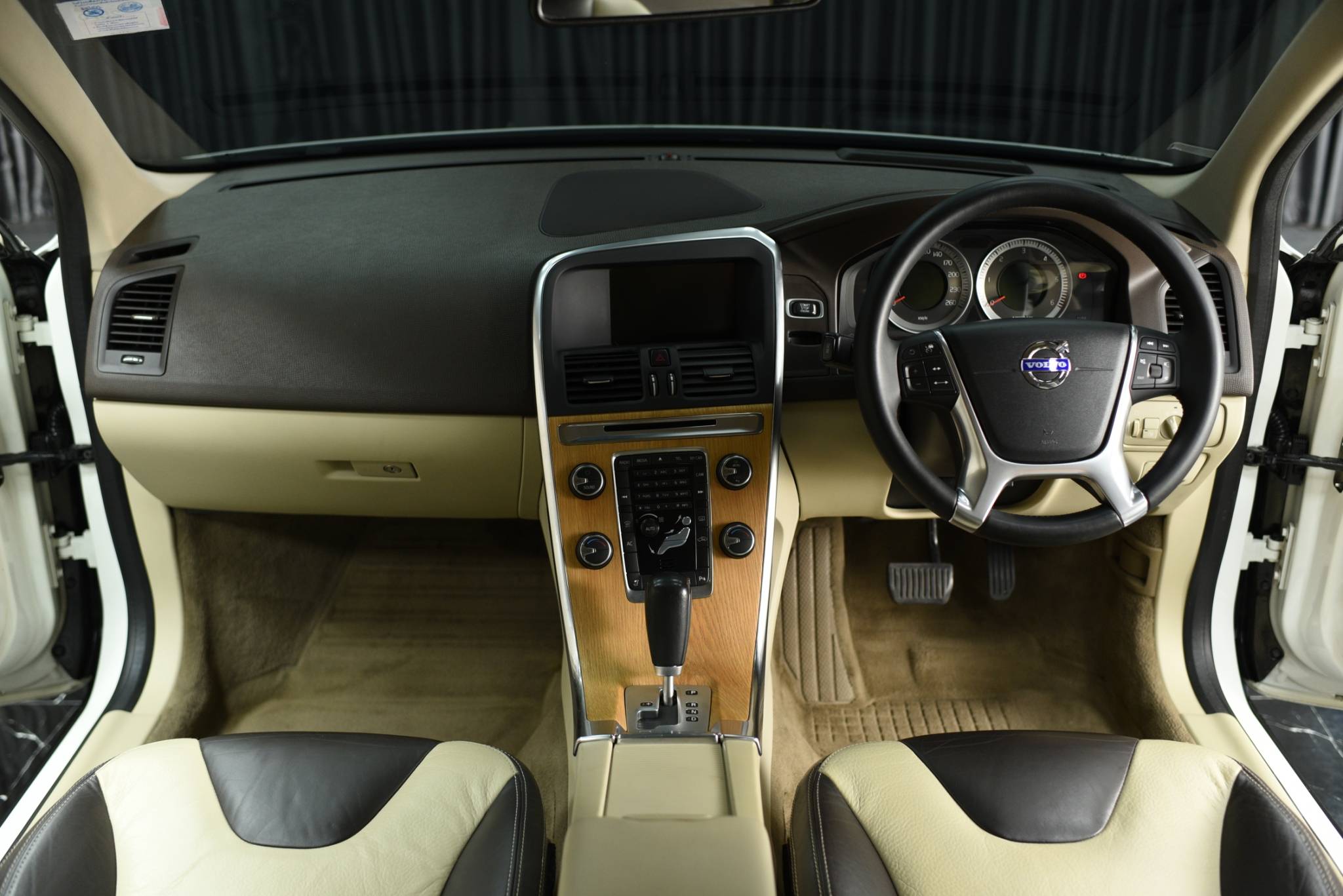2013 Volvo Xc60 D3 - Image 15