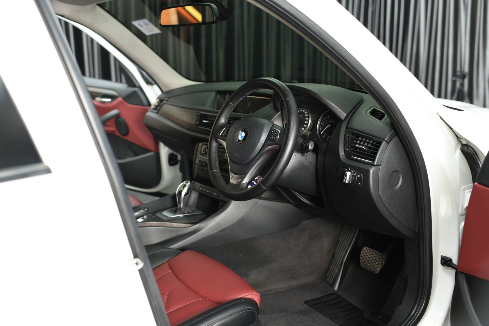 2013 BMW X1 Sdrive 20d XLine LCi - Image 11