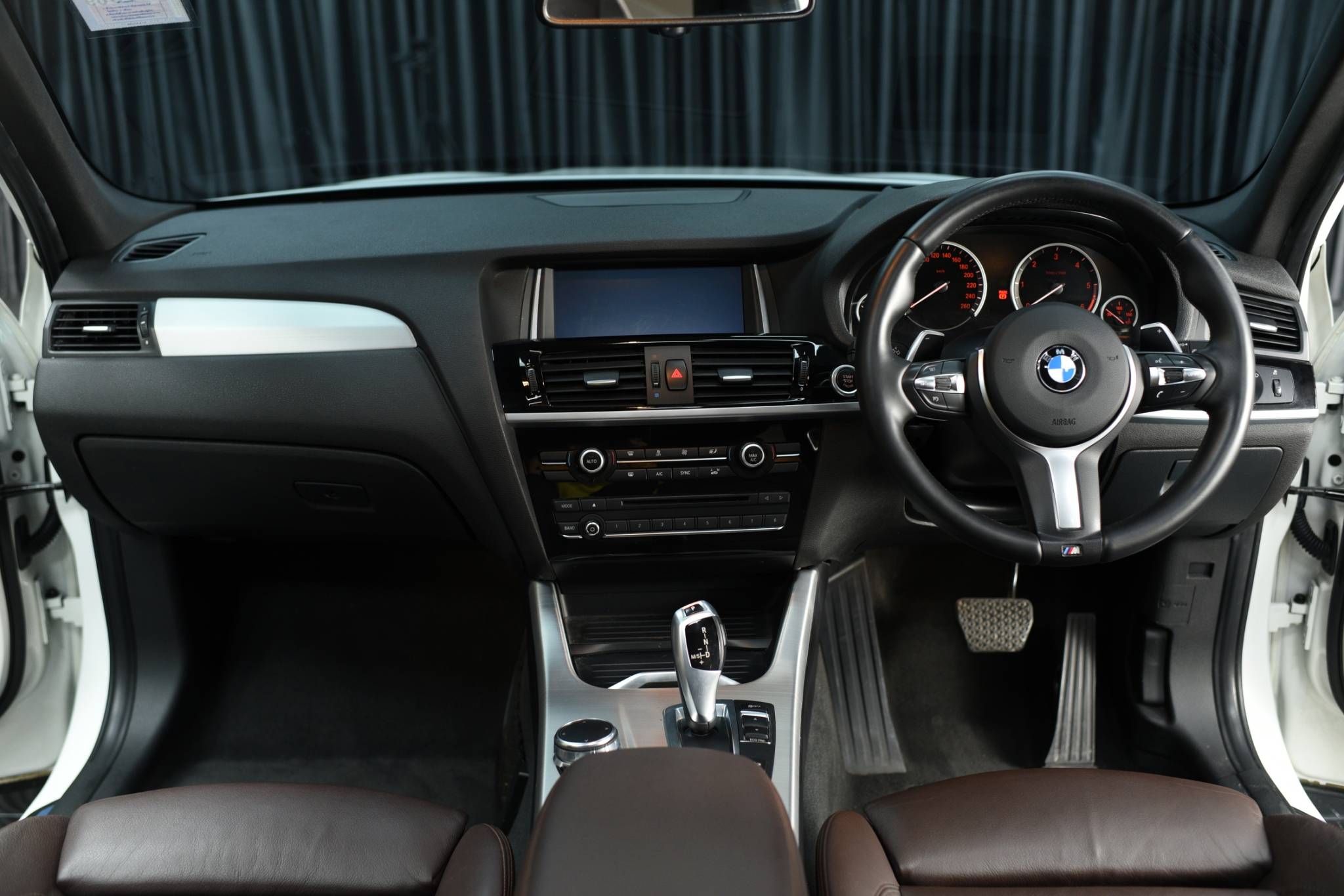 BMW X3 xDrive20d M Sport LCI ปี 2017 - Image 15