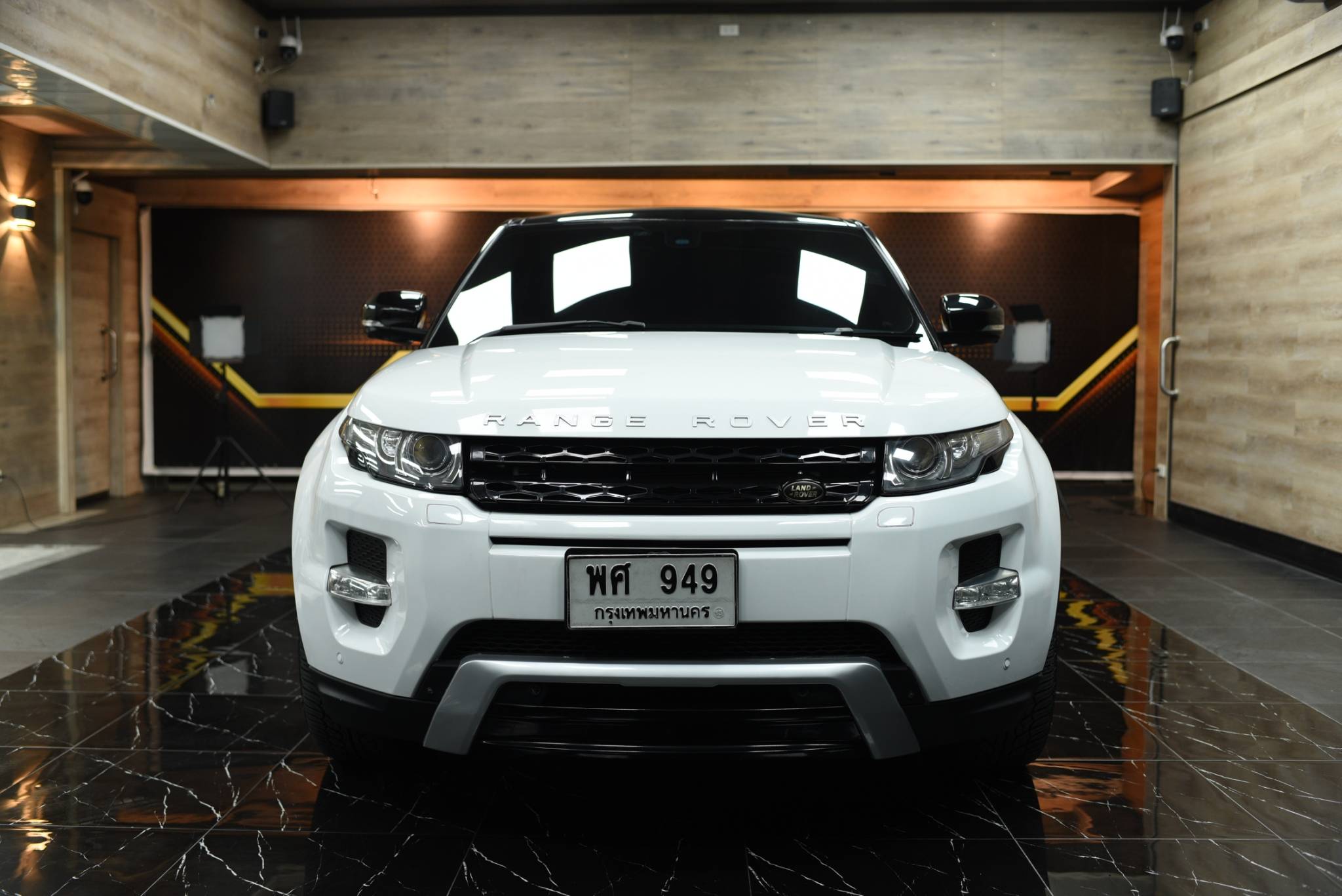 Range Rover Evoque 2.2 SD4 Dynamic ปี 2013