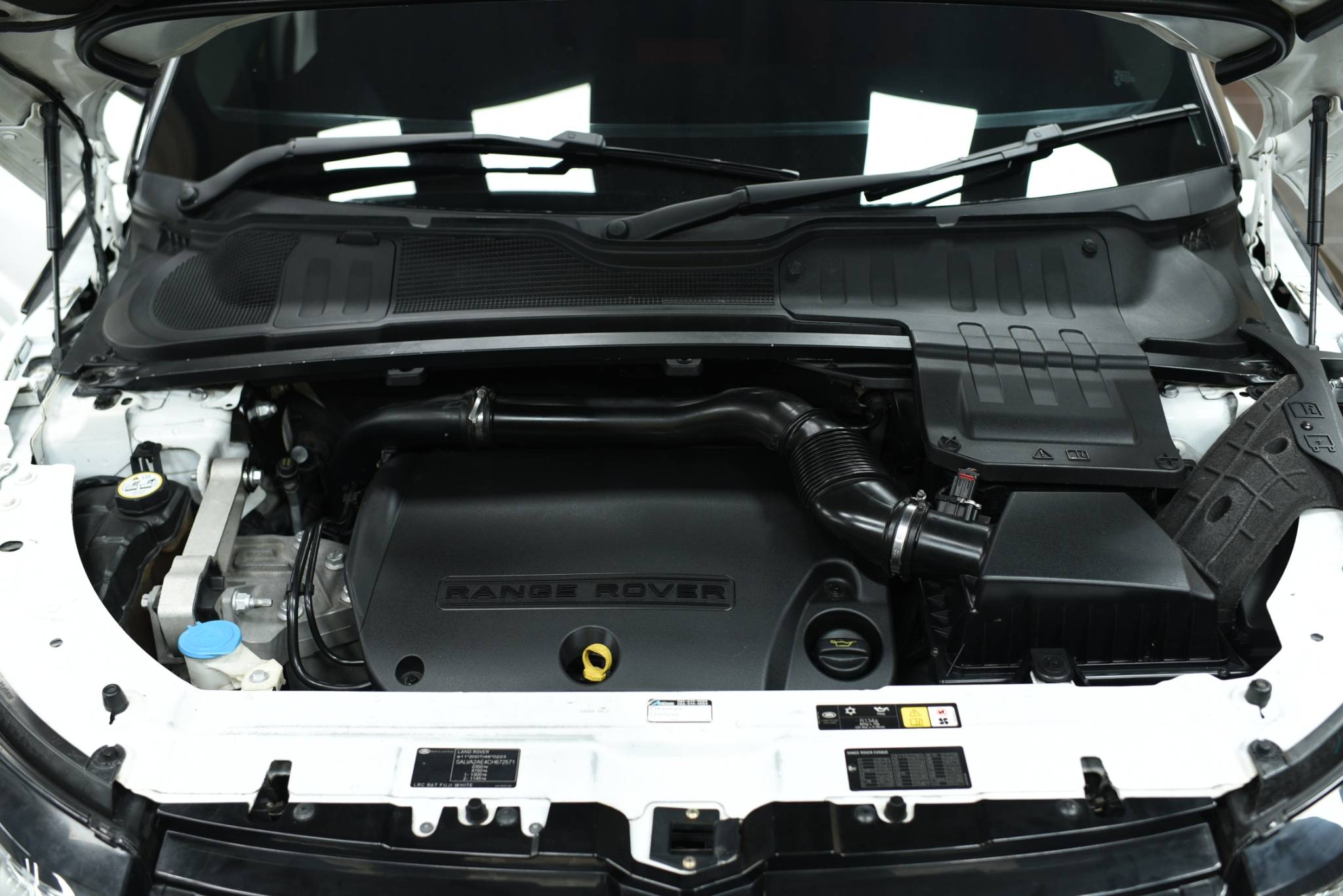 Range Rover Evoque 2.2 SD4 Dynamic ปี 2013 - Image 14