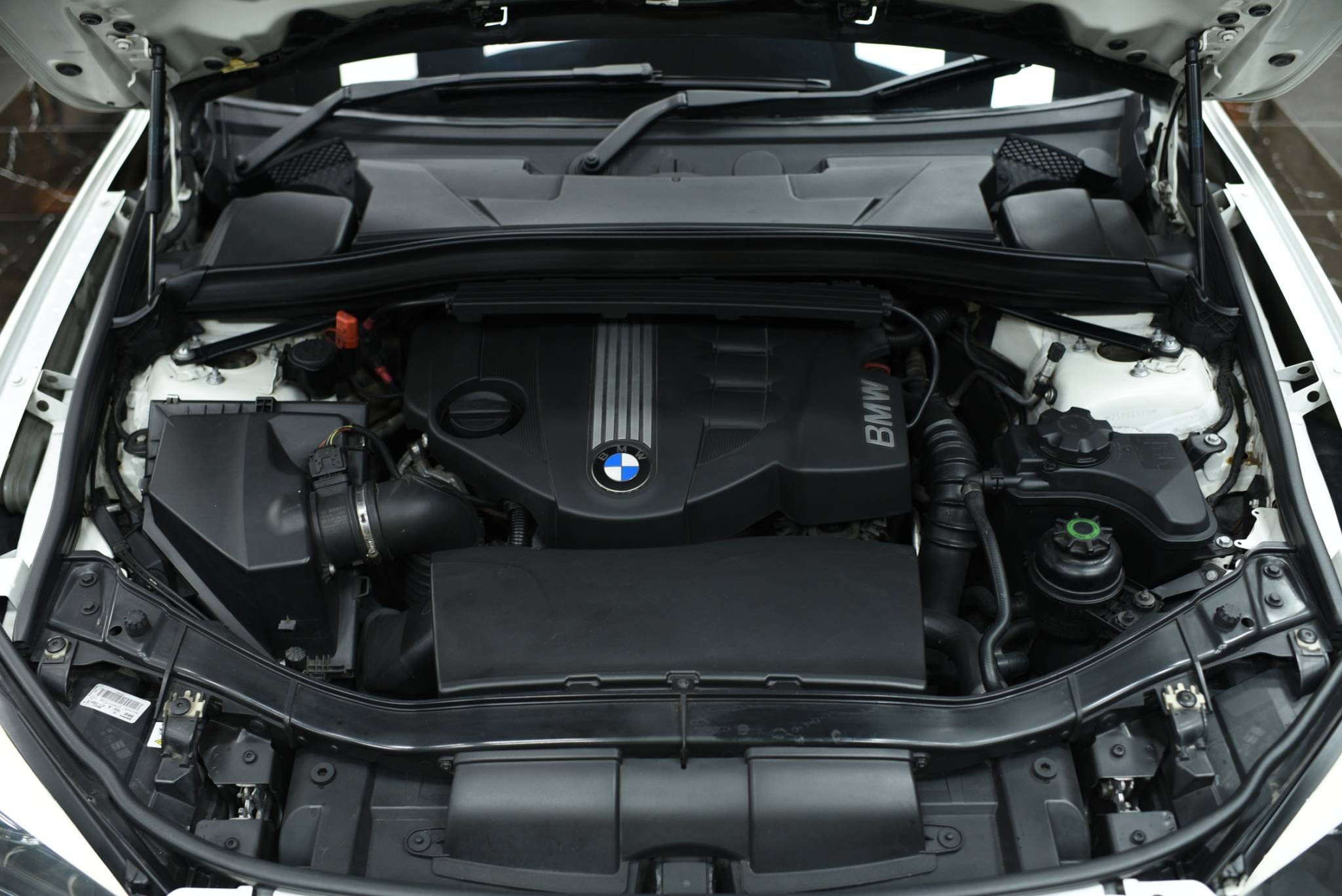 BMW X1 xDrive23d ปี 2011 ดีเซล ขับ4 หลังคาแก้ว ออฟชั่นแน่น - Image 13