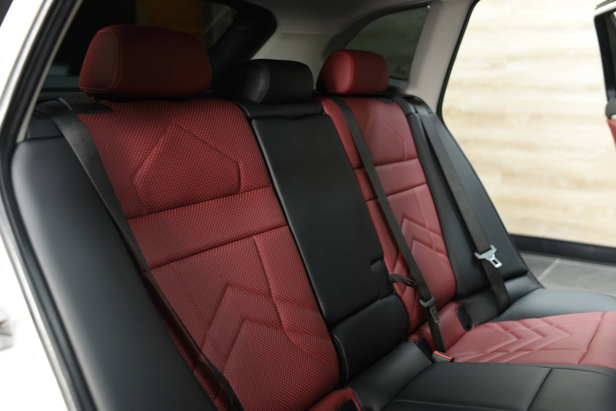 BMW X1 xDrive23d ปี 2011 ดีเซล ขับ4 หลังคาแก้ว ออฟชั่นแน่น - Image 7