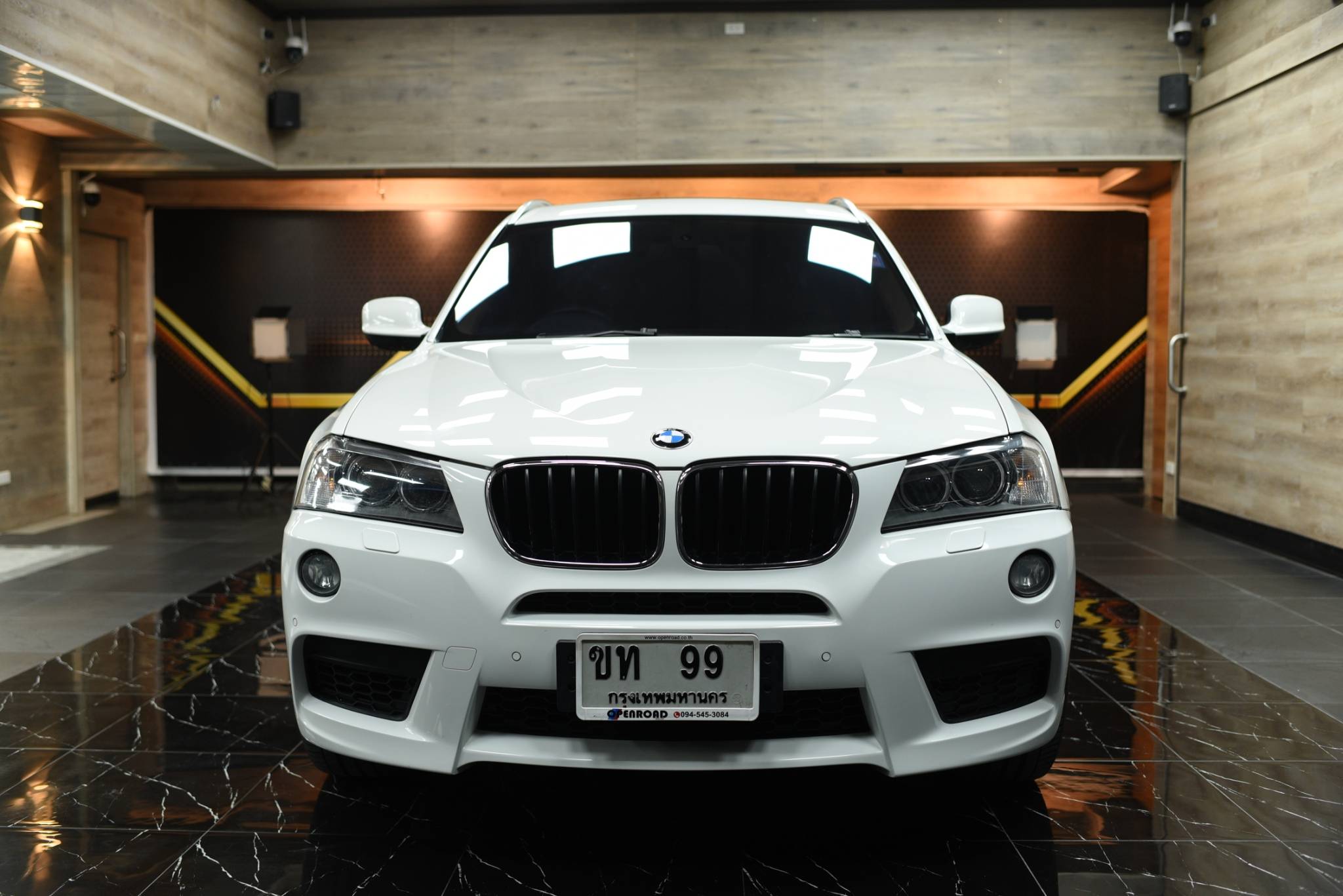 BMW X3 20d ปี 2011 MSPORT หลังคาแก้ว