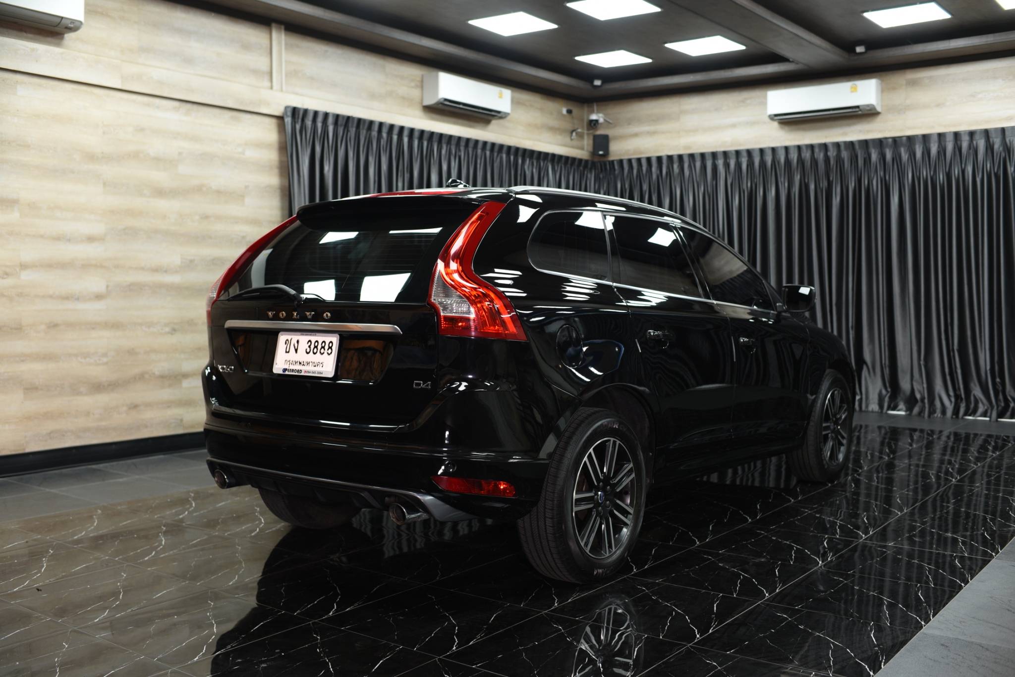 Volvo XC60 D4 2019 Dynamic - Image 4