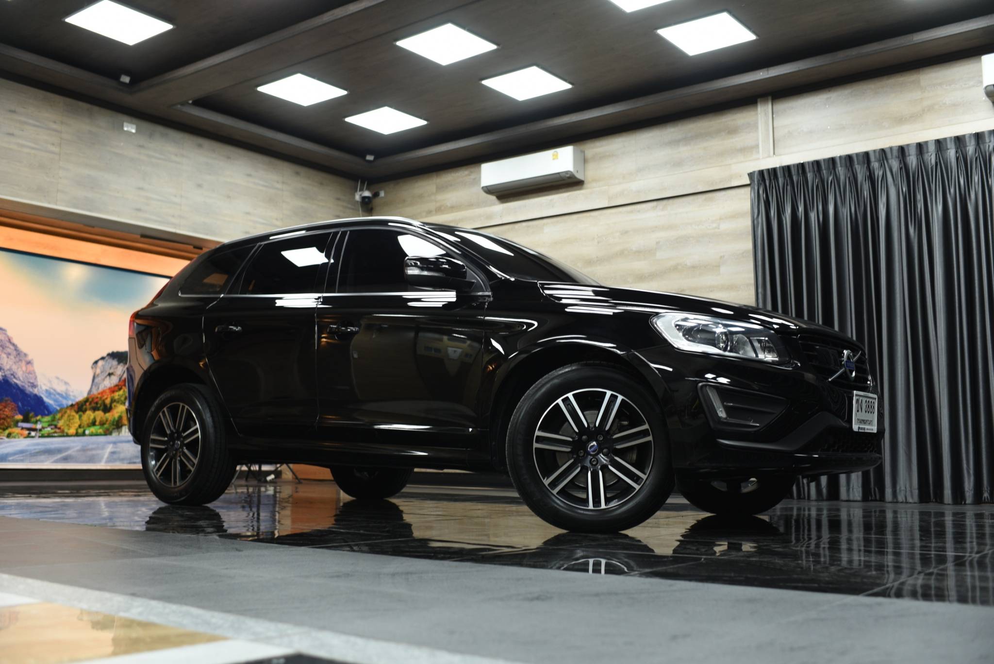 Volvo XC60 D4 2019 Dynamic - Image 5