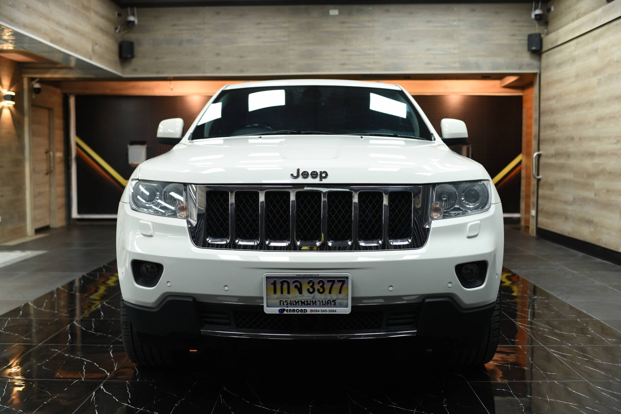 JEEP GRAND CHEROKEE 3.0 ปี 2013 ดีเซล V6 DIESEL OVERLAND