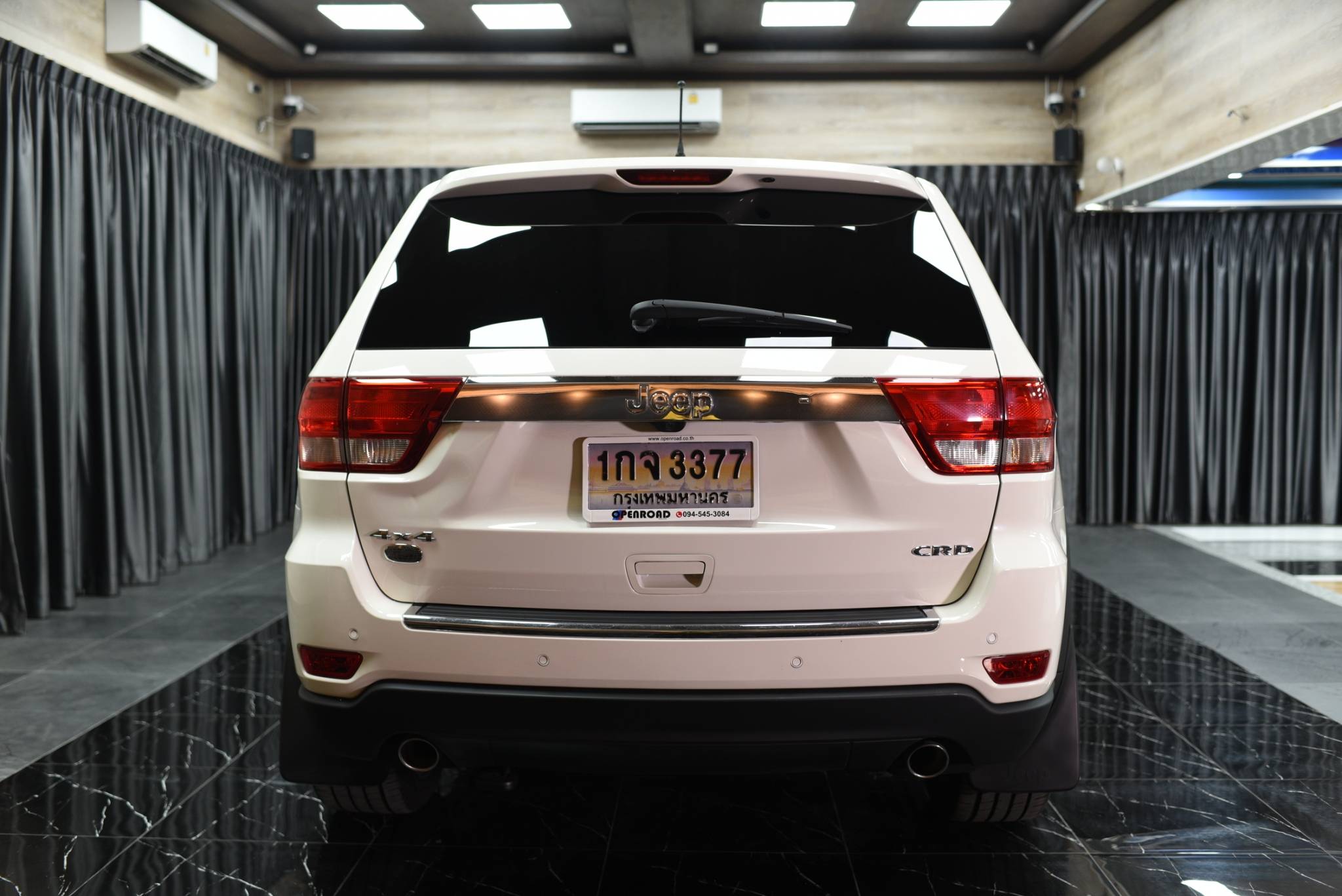 JEEP GRAND CHEROKEE 3.0 ปี 2013 ดีเซล V6 DIESEL OVERLAND - Image 4