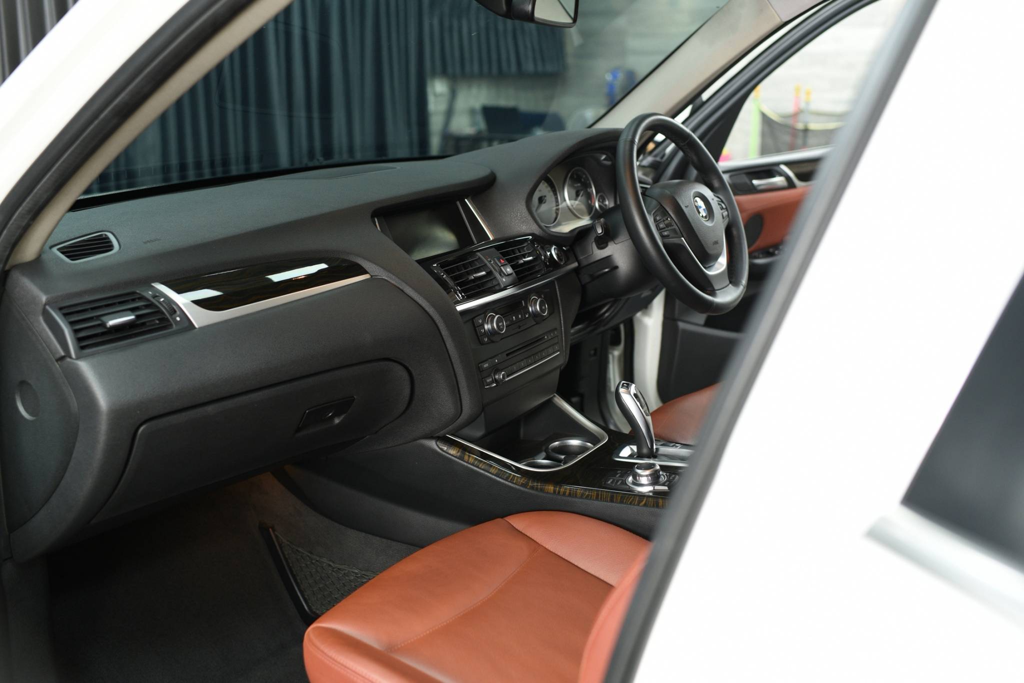 BMW X3 xDrive20d Highline 2.0d (โฉม F25) ปี 2014 - Image 7