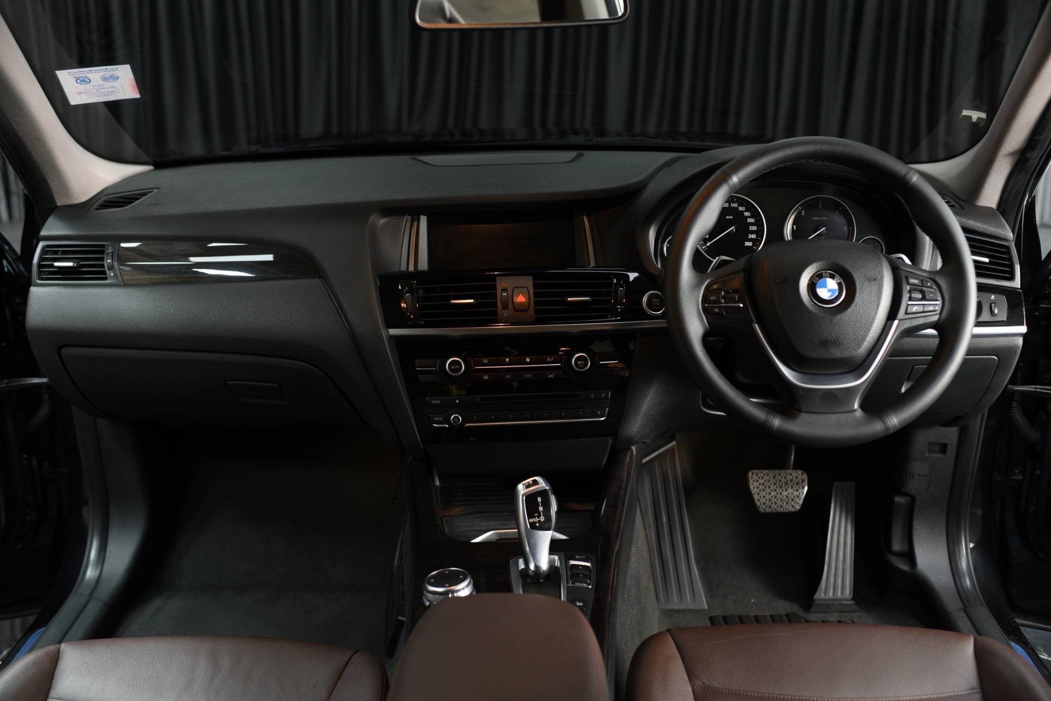 BMW X3 xDrive20d LCI ปี 2015 รุ่นTop Highline - Image 10