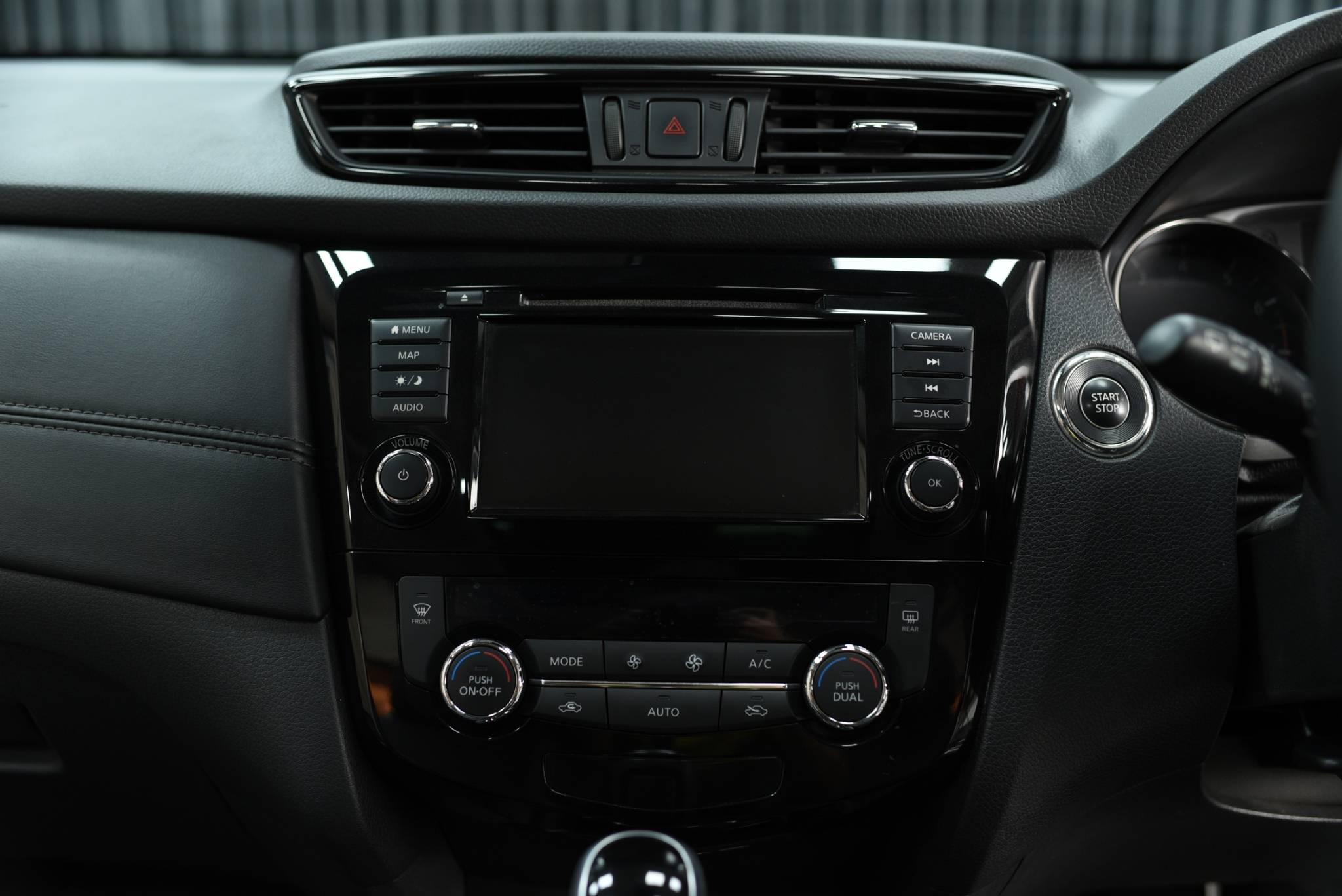 Nissan Xtrail 2.0 VL Hybrid 2020 - Image 11