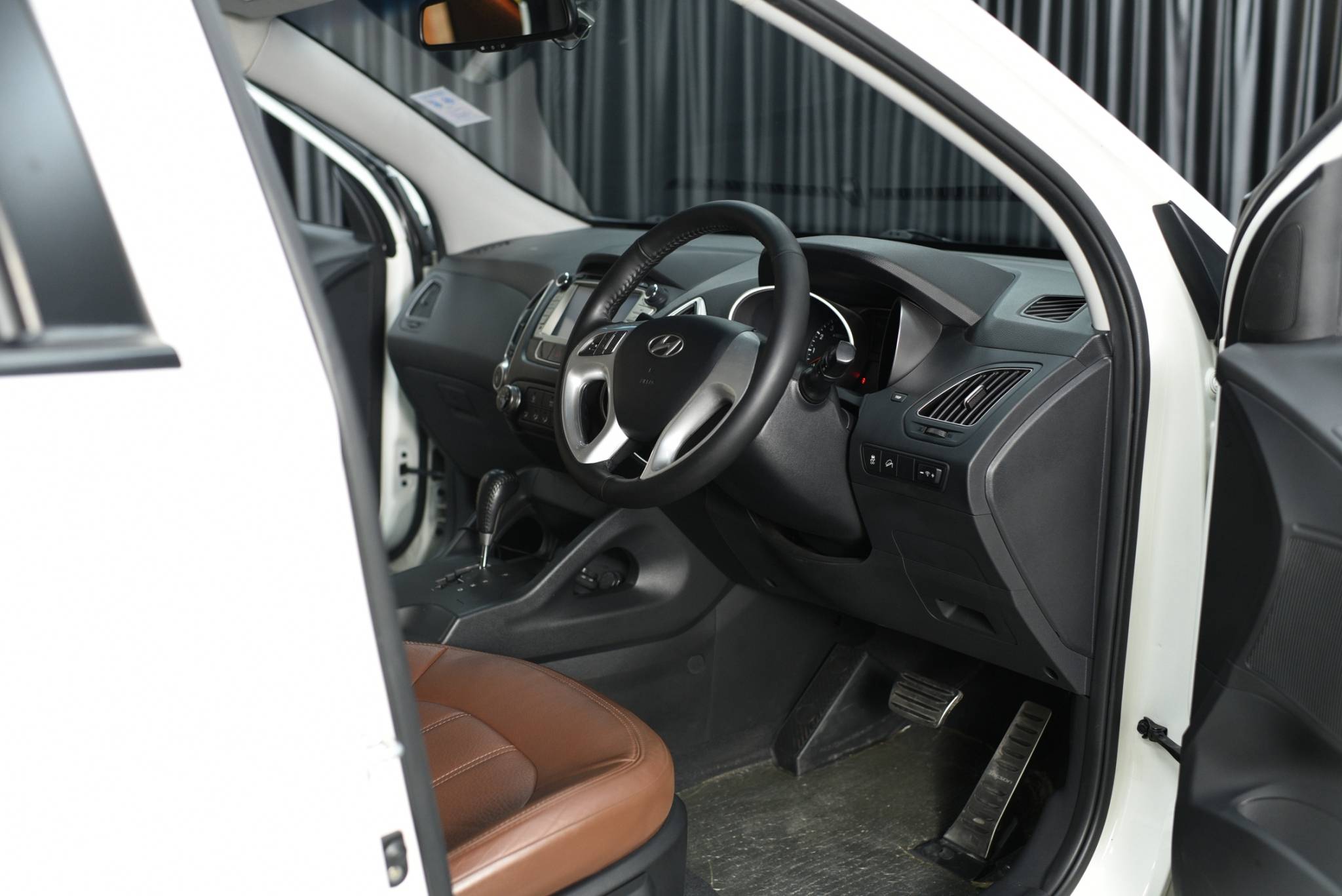 HYUNDAI TUCSON 2.0S ปี 2014 - Image 7