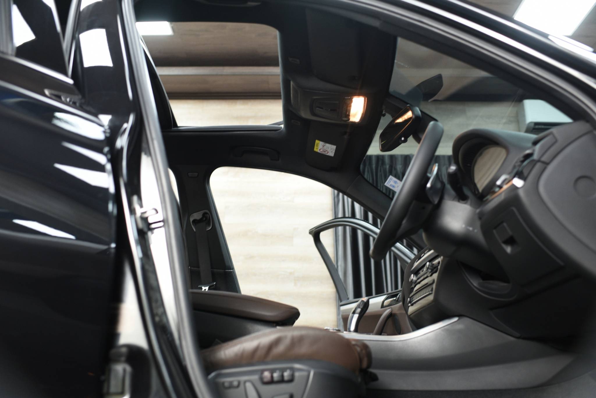 BMW X3 XDrive 20d M Sport LCi ปี 2018 - Image 9
