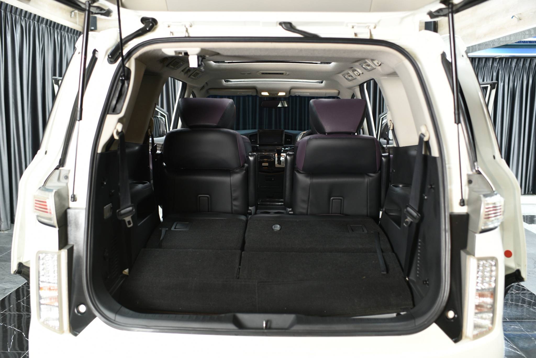 NISSAN ELGRAND 2.5 HIGHWAY STAR ปี 2014 - Image 10