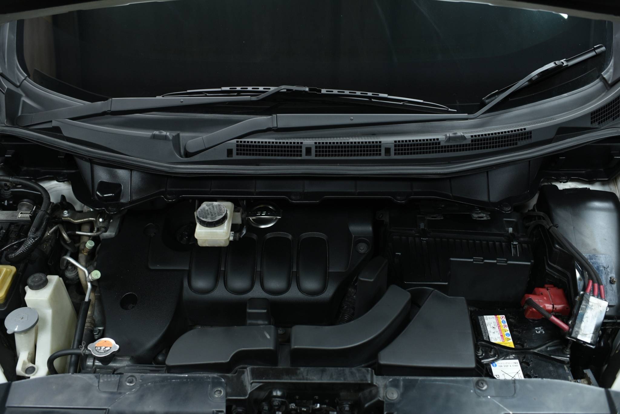 NISSAN ELGRAND 2.5 HIGHWAY STAR ปี 2014 - Image 5
