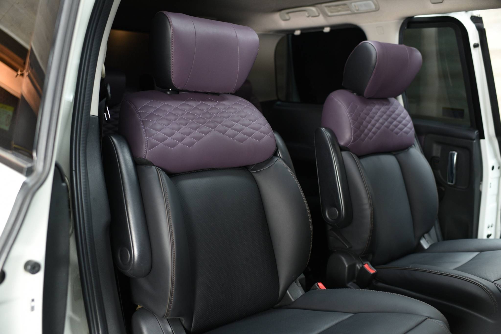 NISSAN ELGRAND 2.5 HIGHWAY STAR ปี 2014 - Image 8