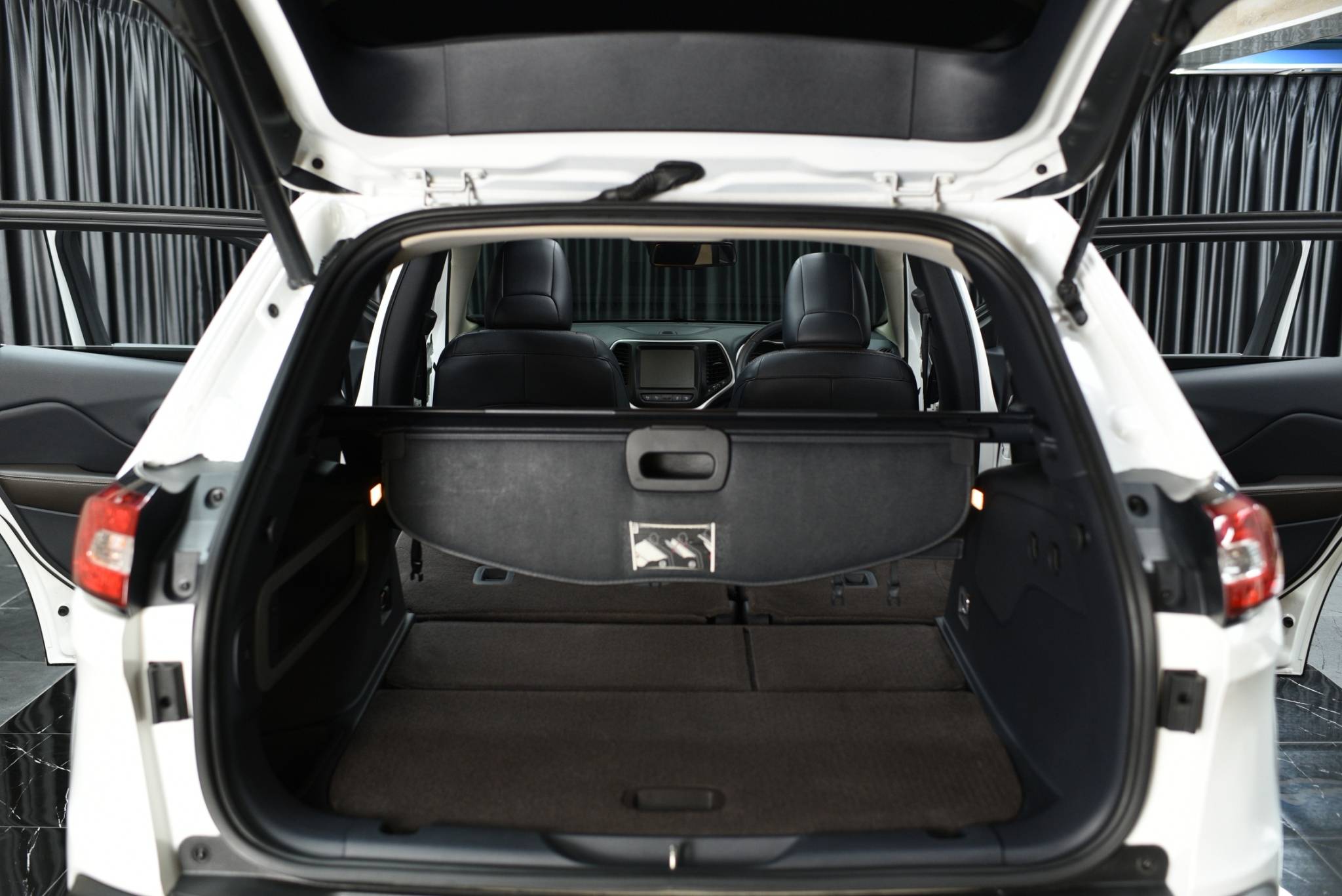 Jeep Cherokee Limited 2.0 Diesel 4WD ปี 2021 - Image 12
