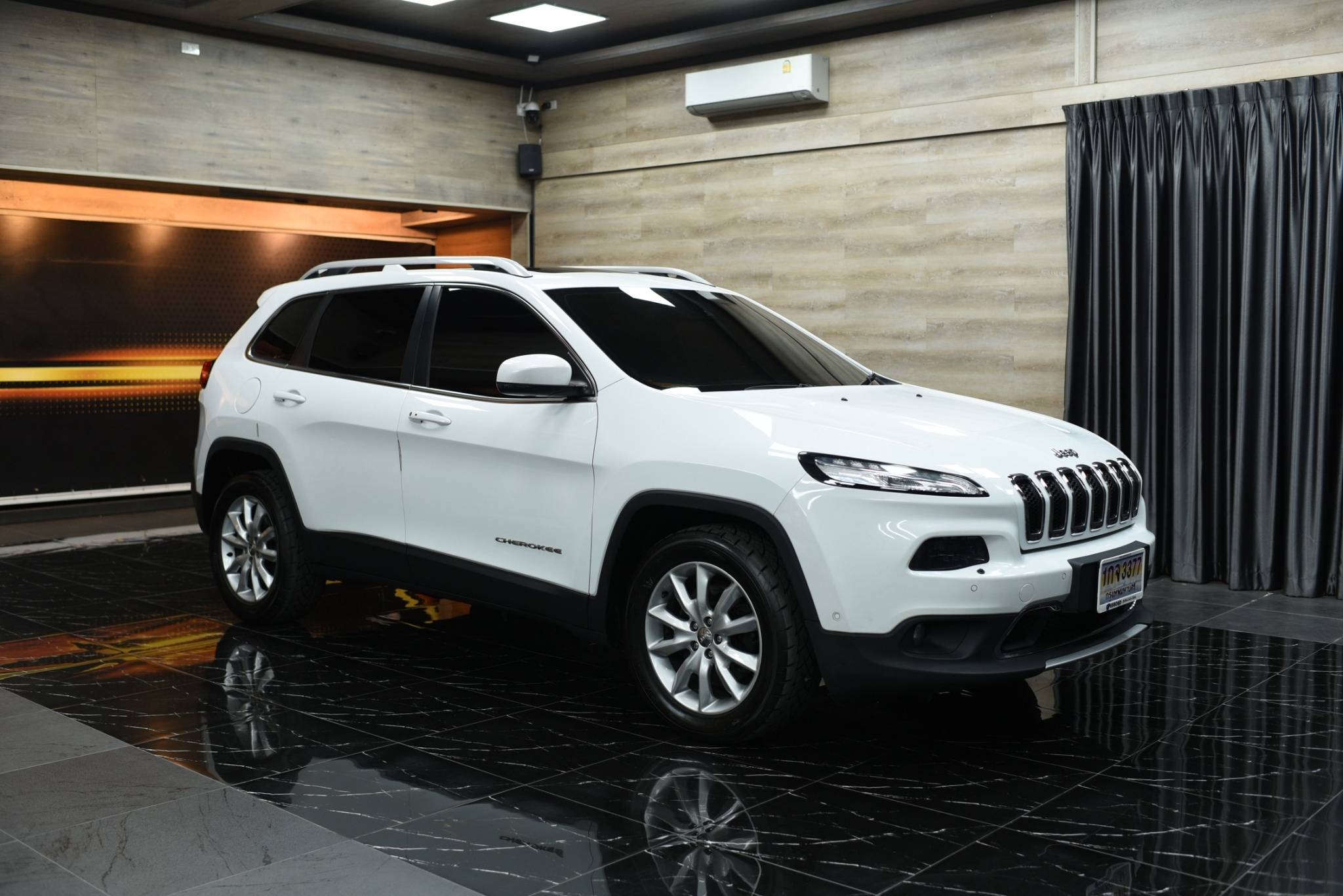 Jeep Cherokee Limited 2.0 Diesel 4WD ปี 2021 - Image 2