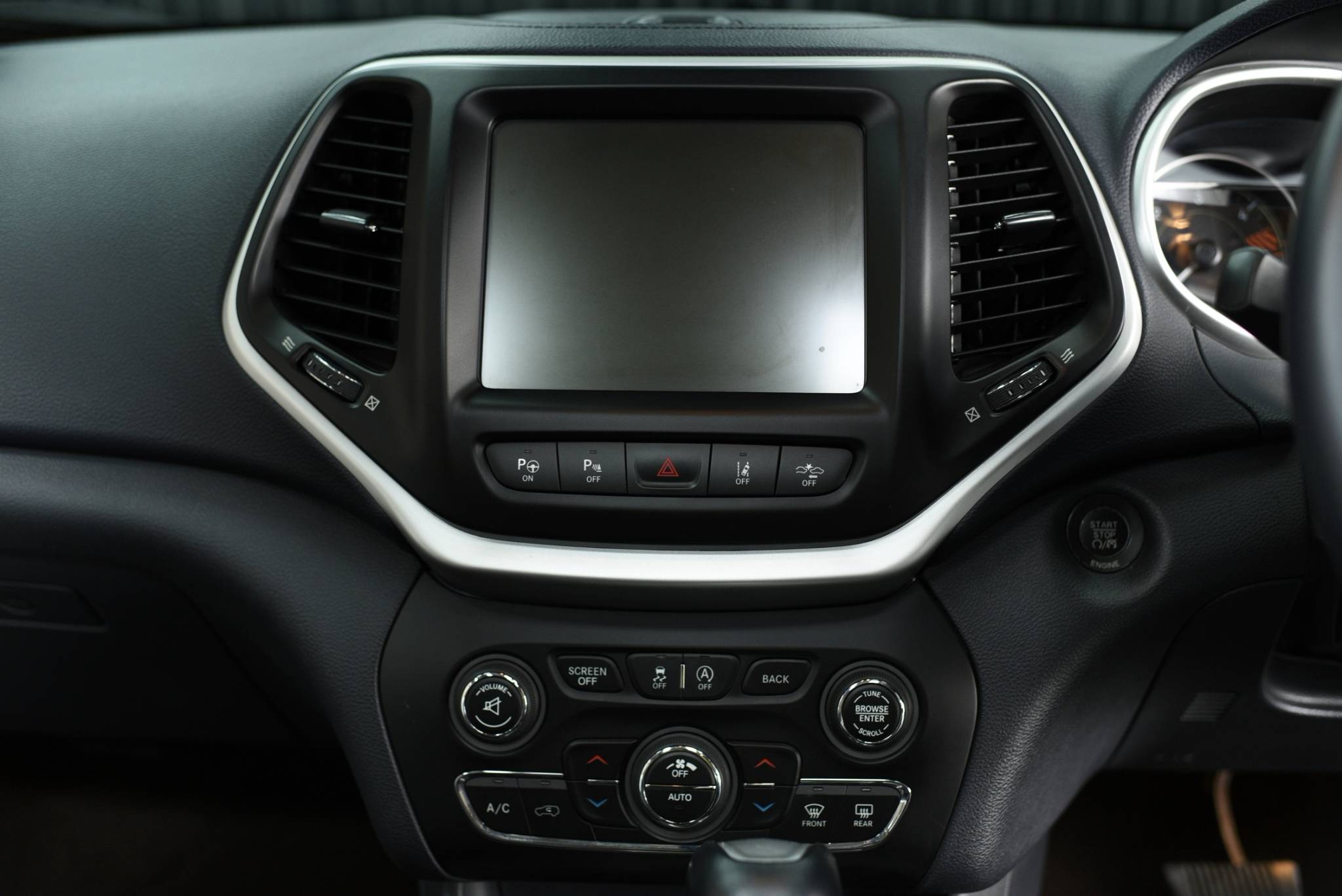 Jeep Cherokee Limited 2.0 Diesel 4WD ปี 2021 - Image 8