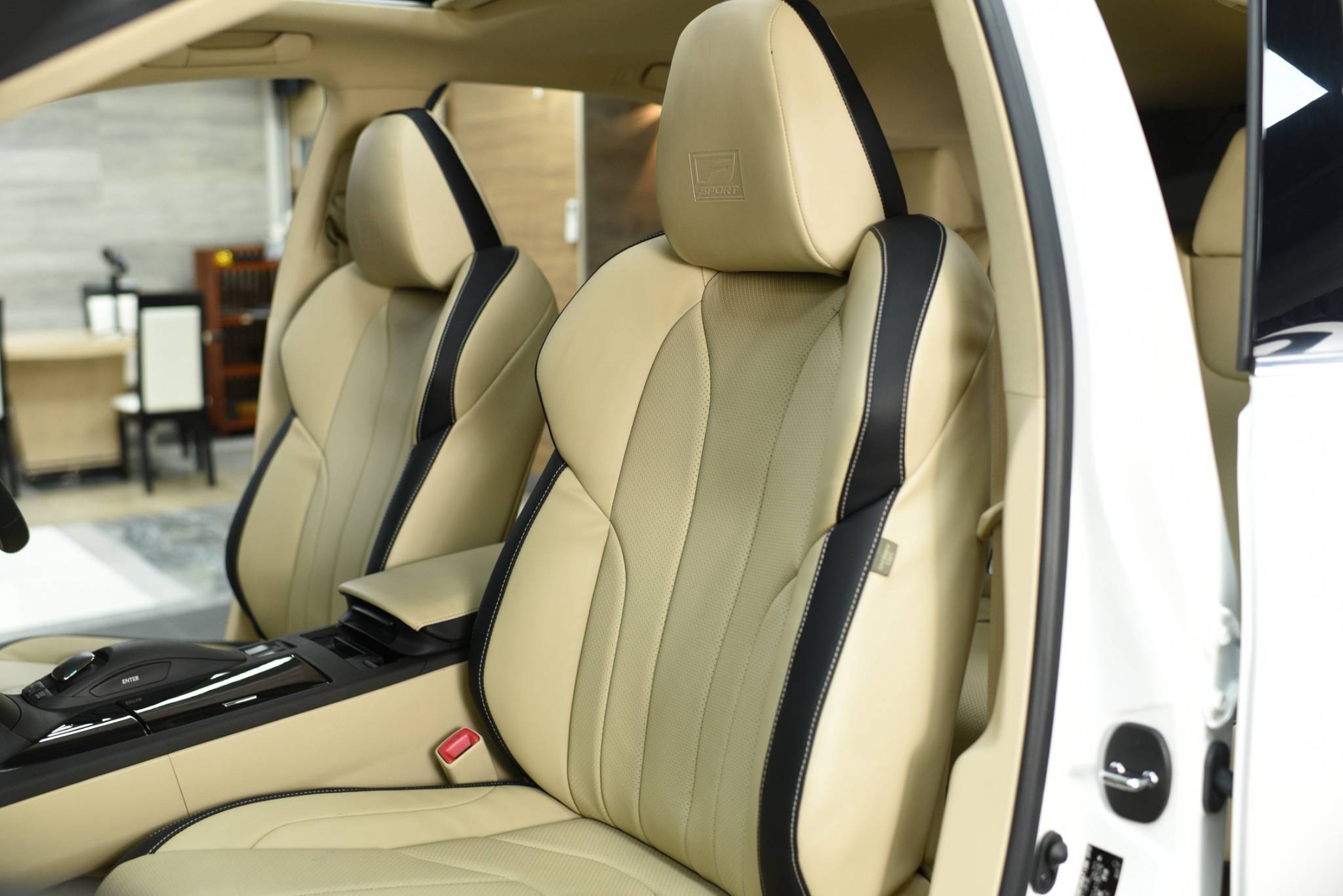 Lexus RX270 Moonroof ปี 2012 - Image 12