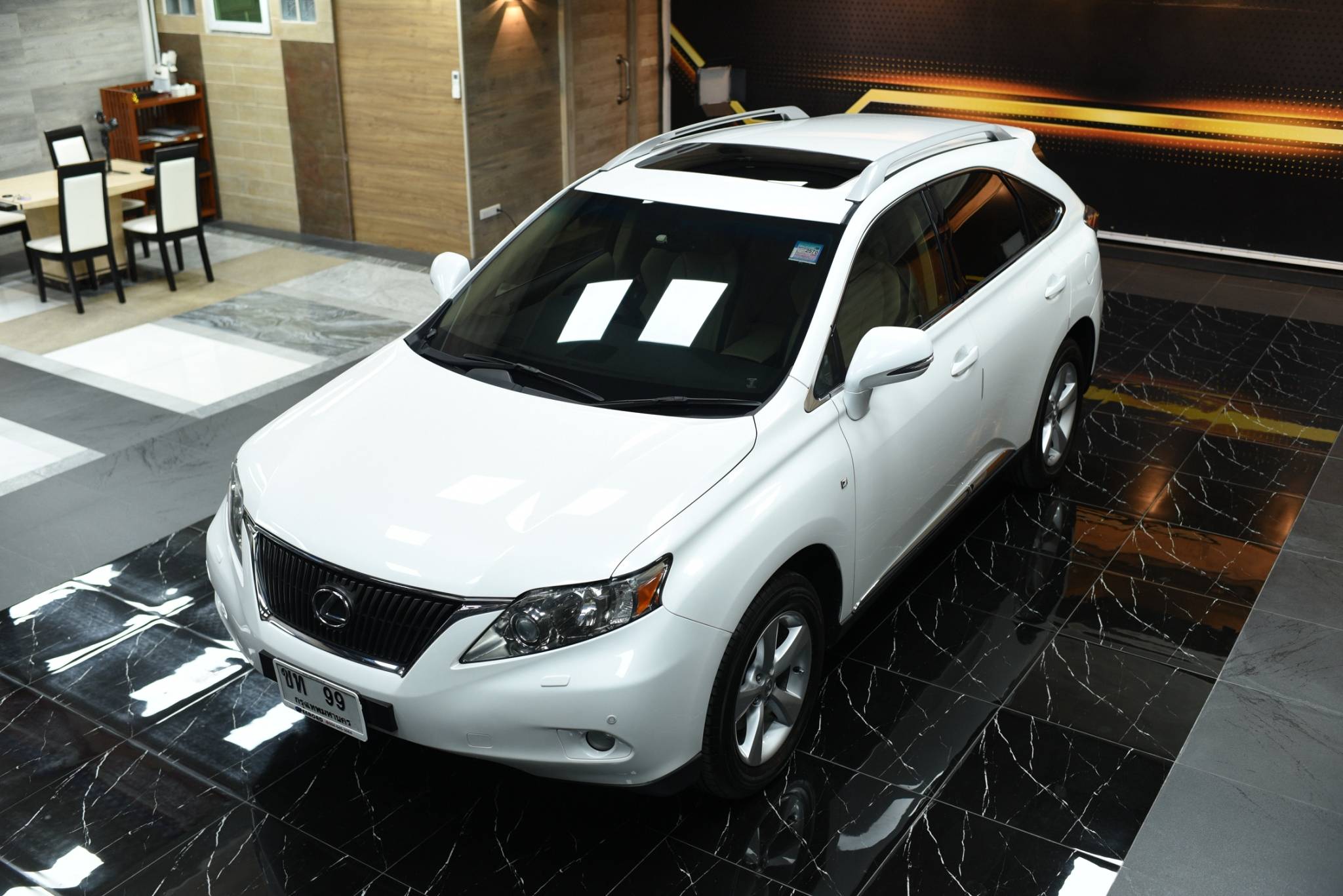 Lexus RX270 Moonroof ปี 2012 - Image 4