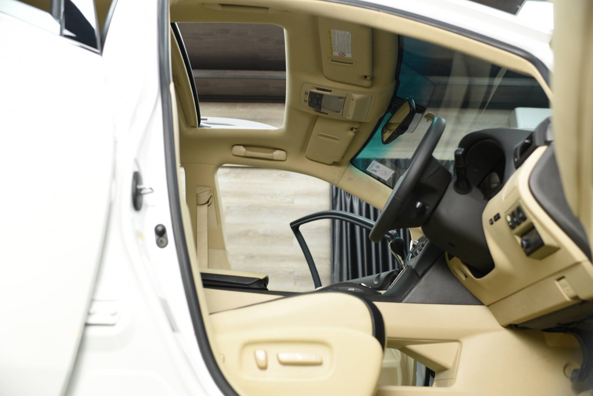 Lexus RX270 Moonroof ปี 2012 - Image 9